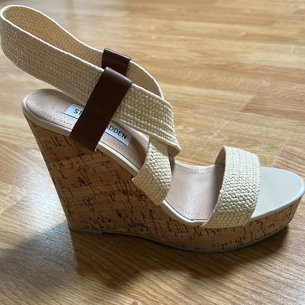 Steve Madden Wedges, Only Worn Once, In Excellent… - image 7